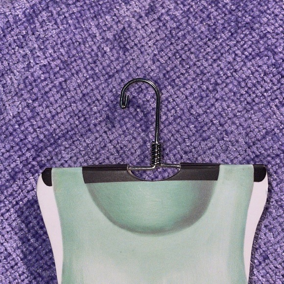 Lily McGee notepad on metal hanger floral skirt green top pastel pages dress - Picture 2 of 5